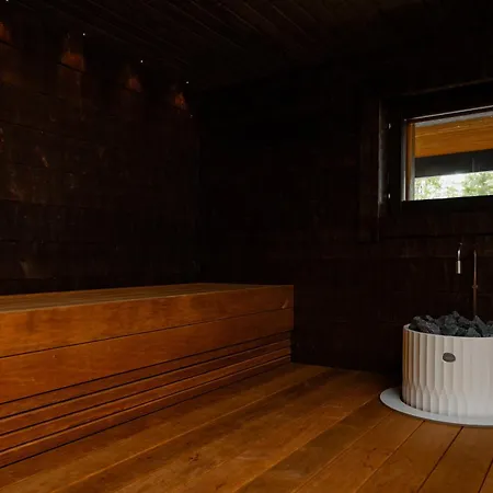 Aurora B Luxury Ruka